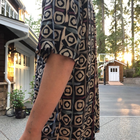 Pierre Cardin 100% Rayon Vintage Short Sleeve - Picture 3 of 3